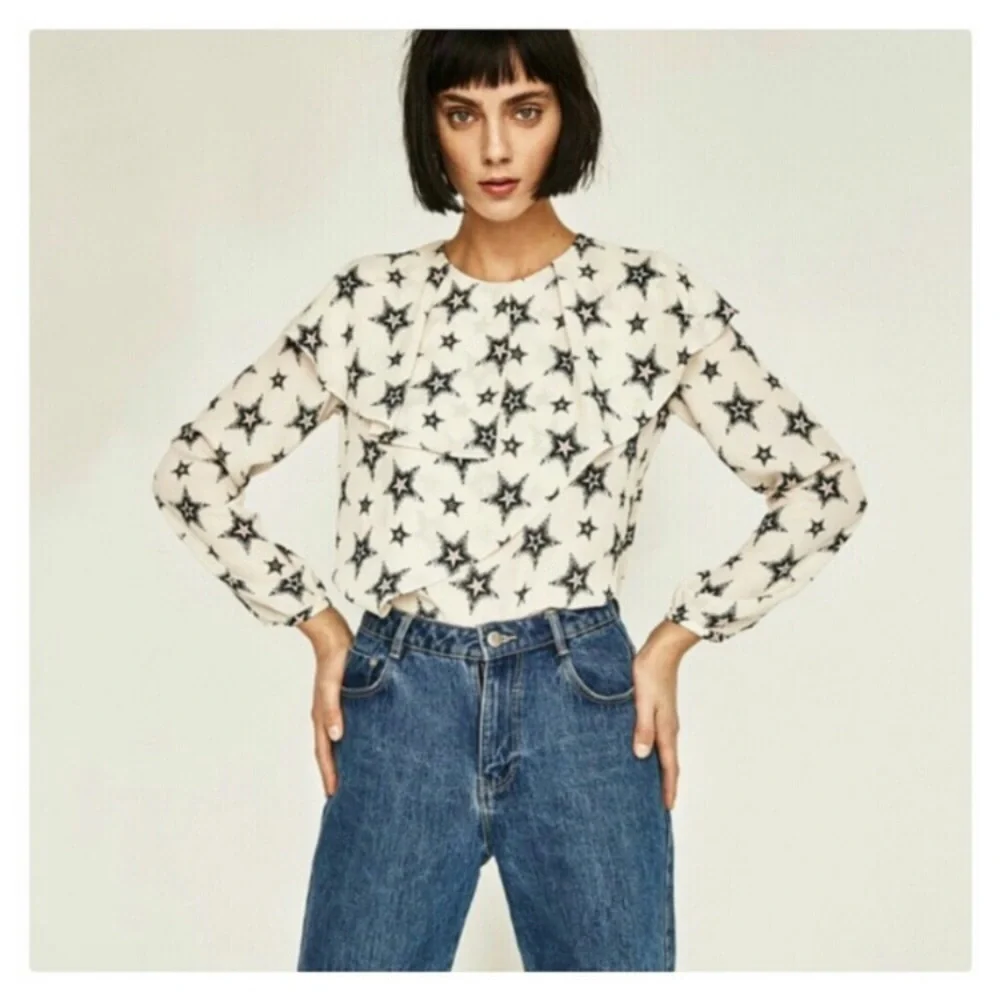 NWT - Zara Ruffled blouse with stars - Picture 10 of 10
